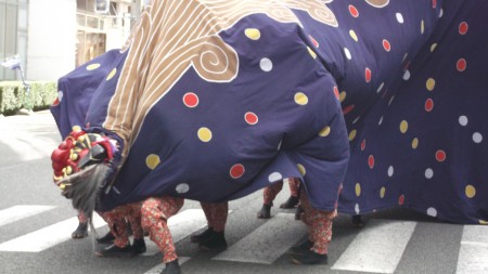 飯田市鼎切石区の親子獅子です。こちらは親獅子で前の写真が子獅子です。